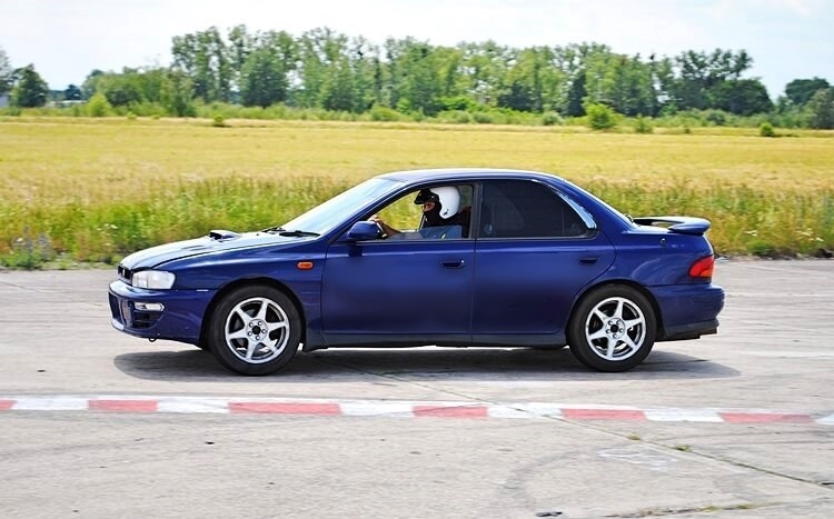 Jazda Subaru Impreza Tor Krzywa Prezentmarzeń