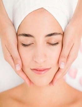 Odprężający masaż twarzy – Chorzów