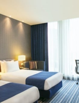 Romantyczny weekend dla dwojga Hotel Holiday Inn Express Arena Towers – Amsterdam