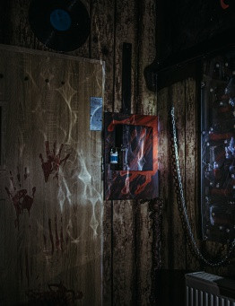 Escape room: Śmierć w bractwie – Gdańsk
 Ilość osób-4 osoby