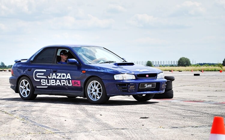 Jazda Subaru Impreza Tor Krzywa – Prezentmarzeń
