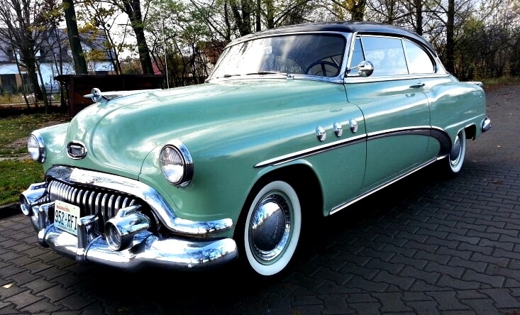 BUICK SPECIAL 1952 widok bokiem