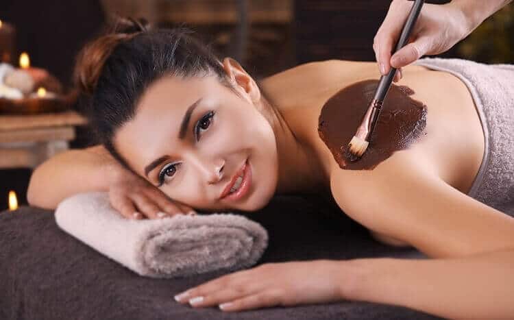 masaż gorącą czekoladą