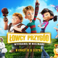 Plakat z premierą filmową przedstawiający trójkę dzieci, zwierzęta i napis "Łowcy Przygód"