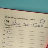 Notes z listą na postanowienia noworoczne