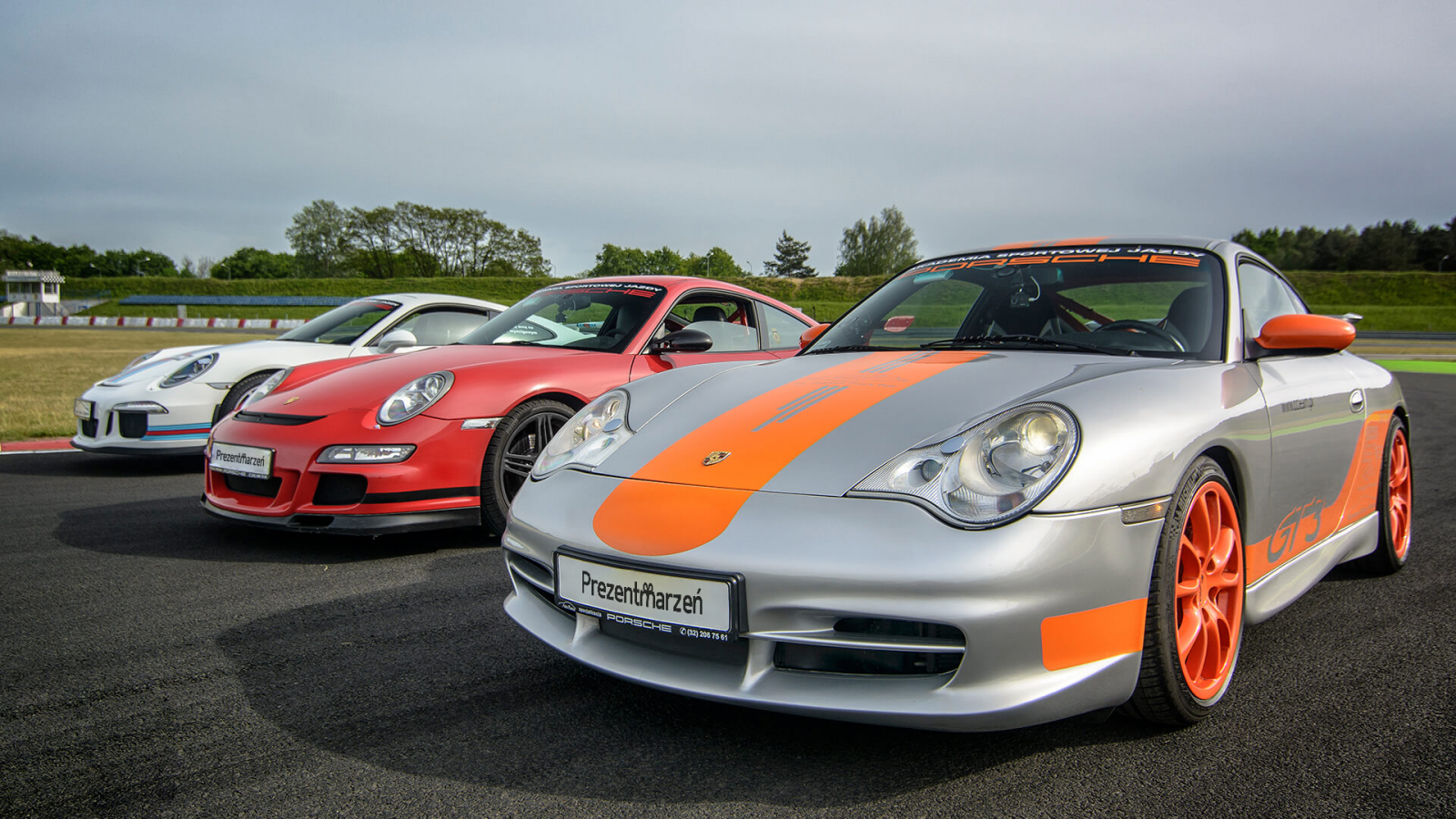 Jazda Porsche 911 (996) na torze wyścigowym Prezentmarzeń